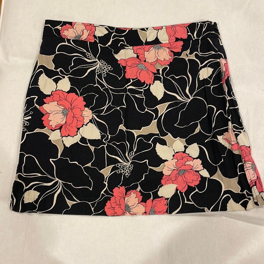 IZOD Skort